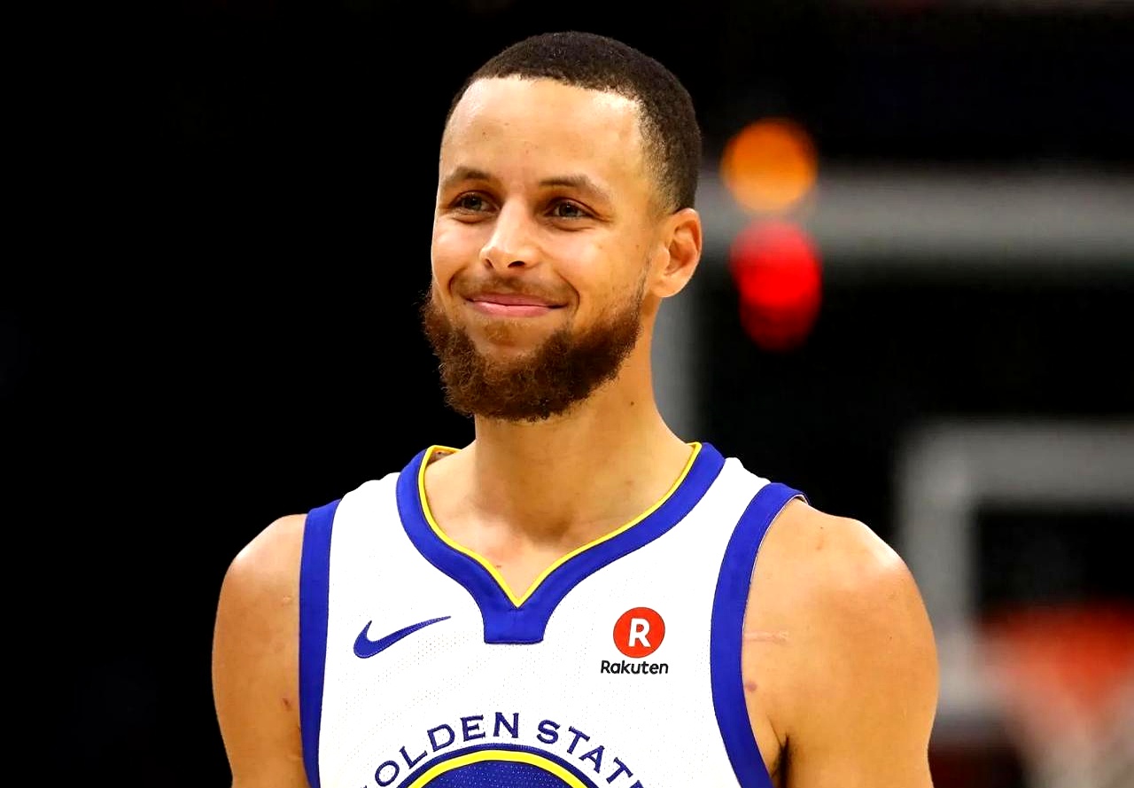 球员年薪透露，篮球联赛迎来薪酬革新的简单介绍