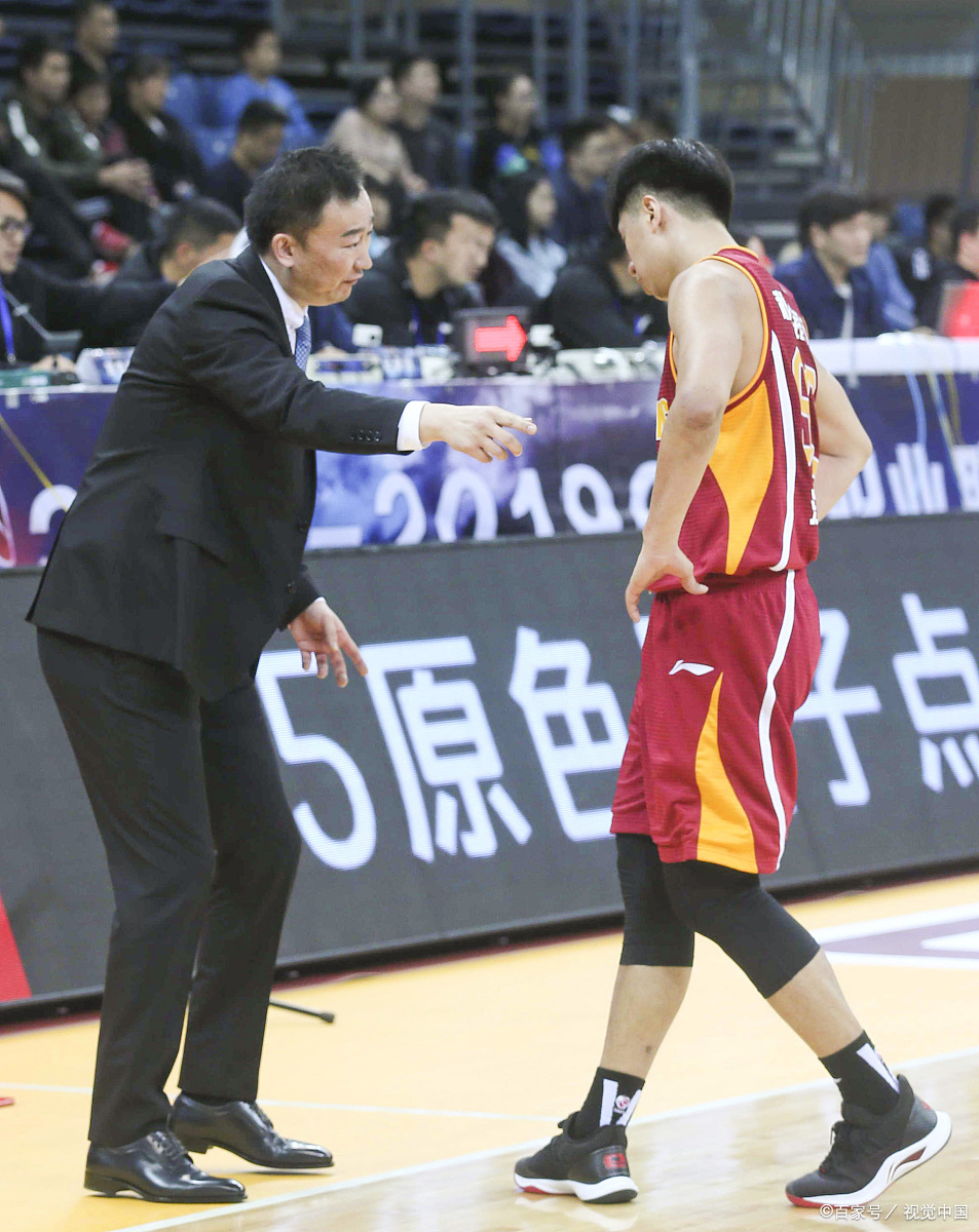 天津队在关键时刻逆转战局，取得比赛胜利的简单介绍