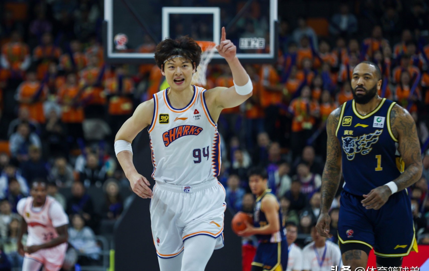 包含浙江队力克热火，王哲林点燃赛场的词条