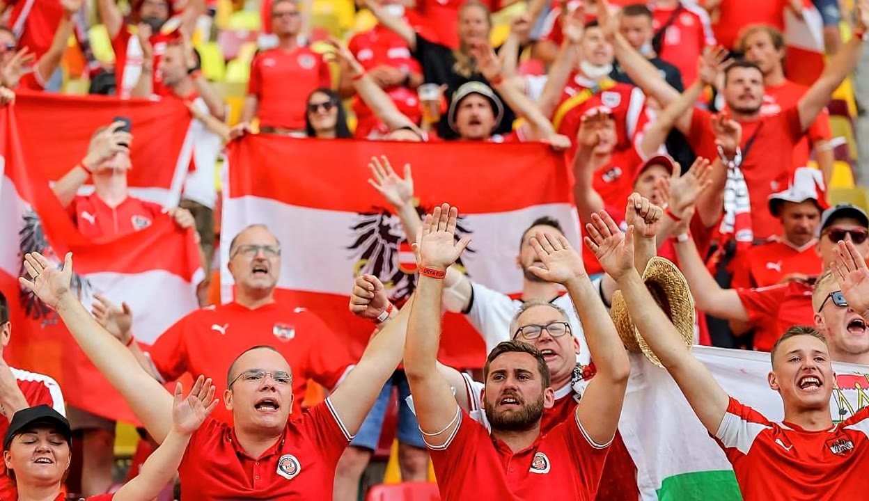 包含奥地利队力克中国队，奥恰洛夫扛起全队的词条