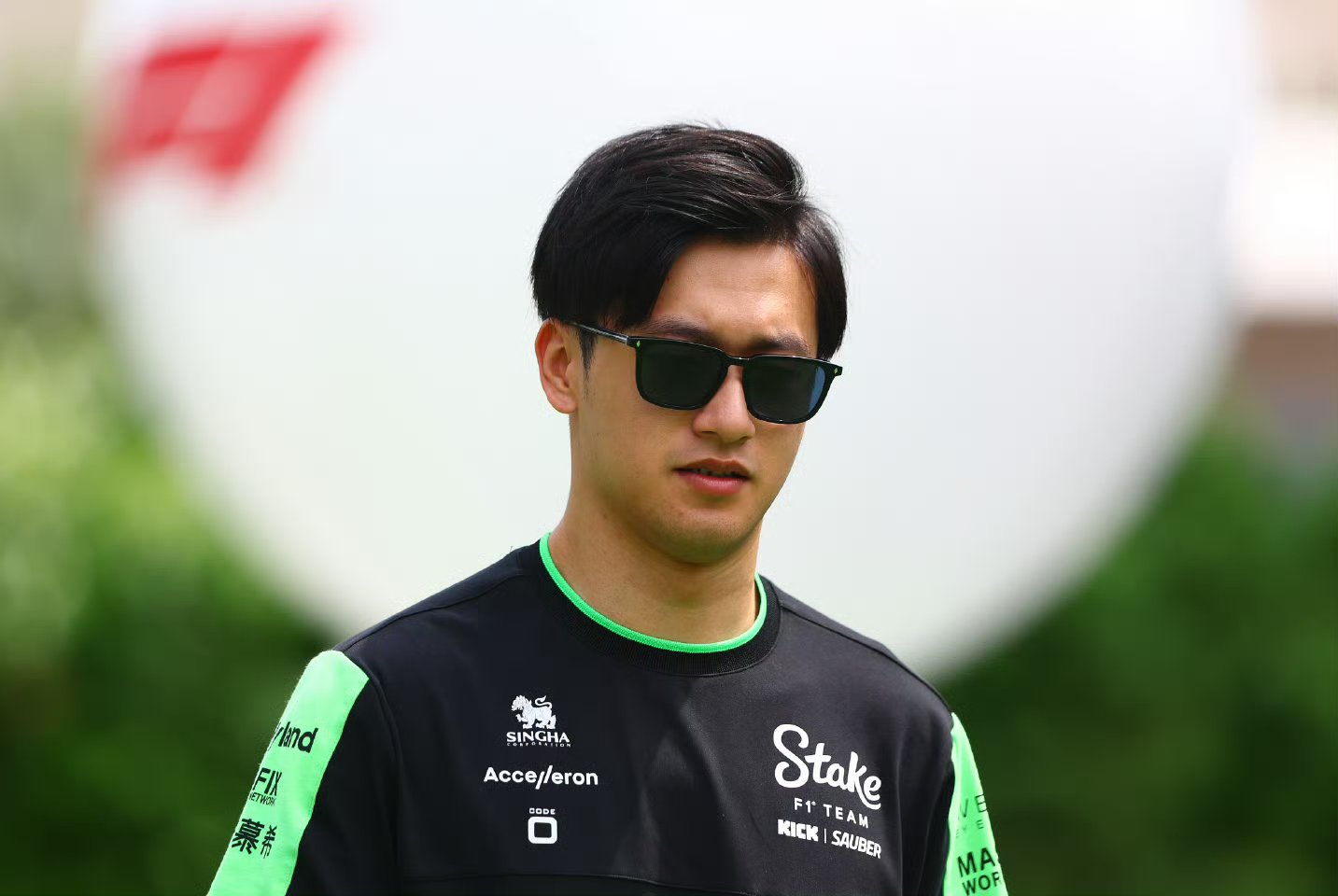 索伯车队轻取迈凯伦，周冠宇点燃赛场的简单介绍